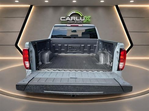 Used 2024 GMC Sierra 1500 SLE RWD image 25