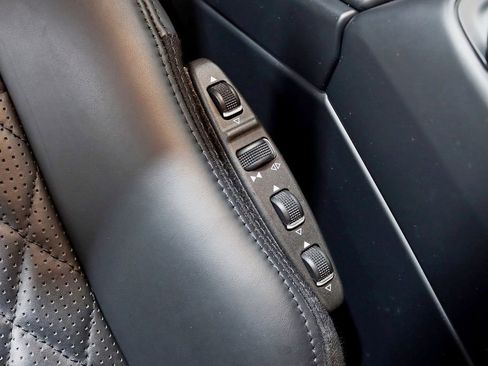 Used 2018 Mercedes-Benz G 63 AMG 4MATIC image 27