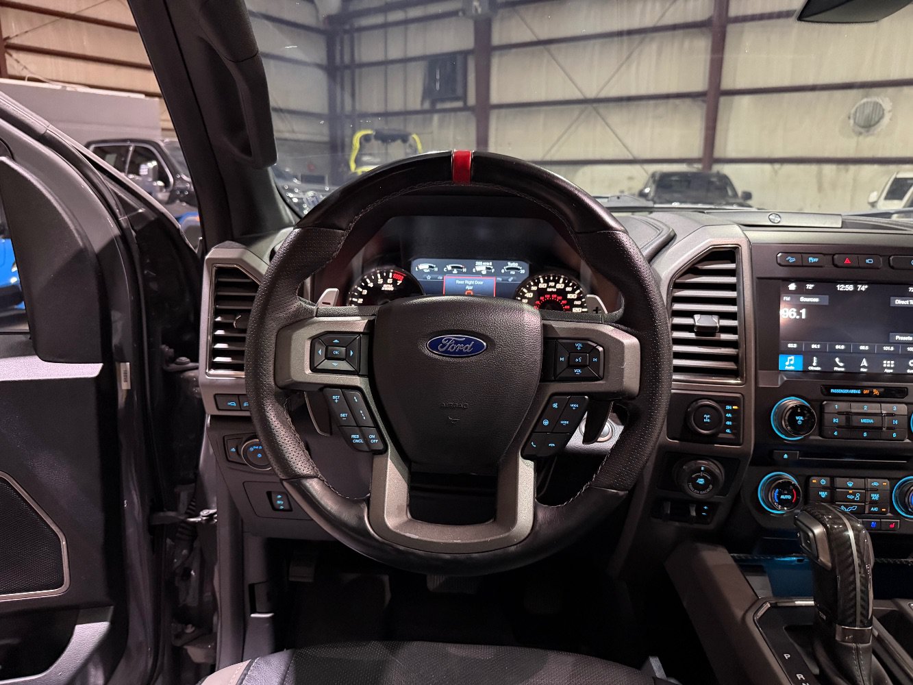 Used 2018 Ford F150 Raptor w/ Equipment Group 802A Luxury AWD/4WD image 28