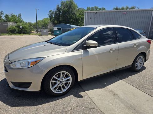 Used 2017 Ford Focus SE image 10
