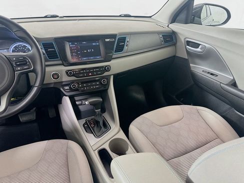 Used 2019 Kia Niro LX image 22