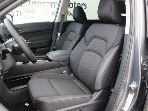 New 2026 Nissan Pathfinder SV FWD image 13