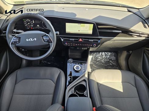 Certified 2024 Kia Niro Wind FWD image 14