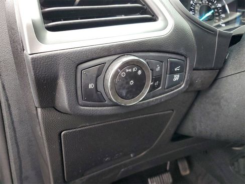 Used 2023 Ford Edge SEL w/ Convenience Package image 13