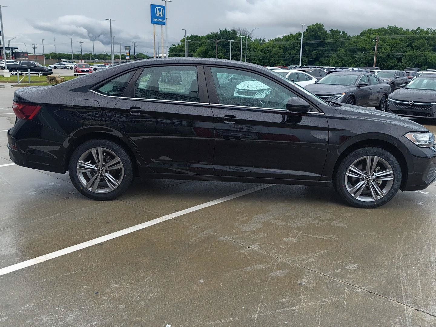 Used 2022 Volkswagen Jetta SE FWD image 17