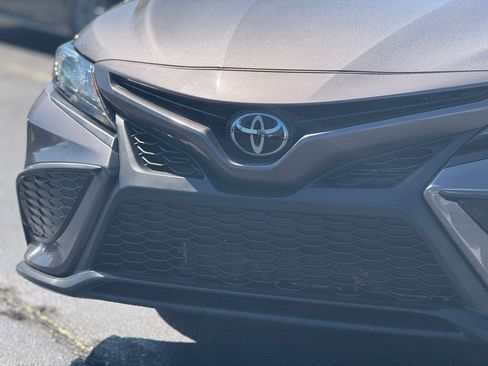 Used 2024 Toyota Camry SE image 8