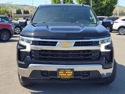 Used 2022 Chevrolet Silverado 1500 LT image 2