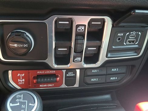 Used 2026 Jeep Wrangler Unlimited Sport AWD/4WD image 22