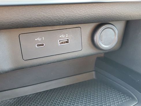 Certified 2023 Nissan Rogue SV image 35