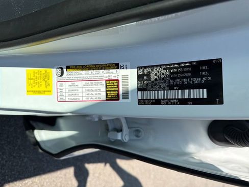 Used 2025 Toyota Grand Highlander AWD Hybrid image 35
