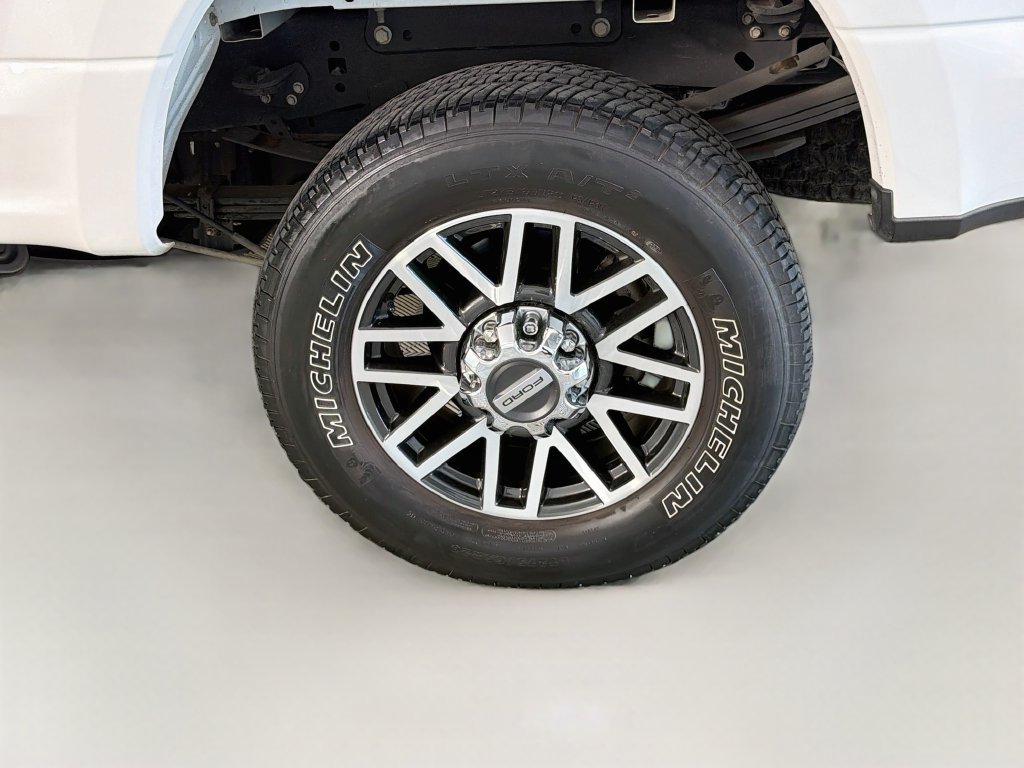Used 2019 Ford F350 Lariat w/ Lariat Value Package AWD/4WD image 34