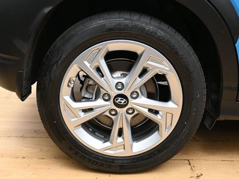 Used 2023 Hyundai Kona SEL AWD/4WD image 14