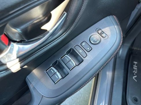 Used 2024 Honda HR-V Sport image 19