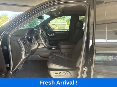 Used 2023 Chevrolet Tahoe RST w/ Luxury Package RWD image 2