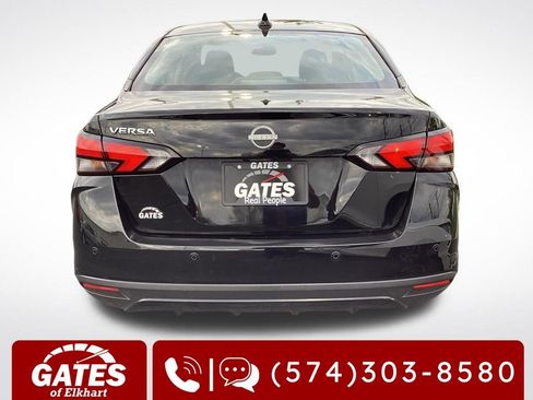 Used 2025 Nissan Versa SV FWD image 8