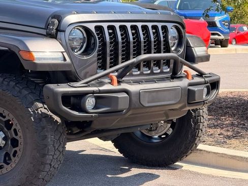 Used 2023 Jeep Gladiator Sport AWD/4WD image 3