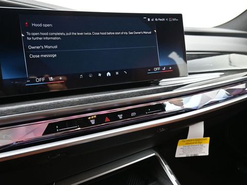 New 2026 BMW 740i xDrive image 14