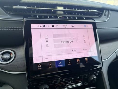 New 2025 Jeep Grand Cherokee Limited image 14