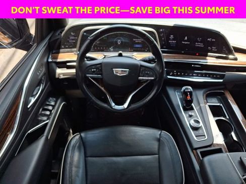Used 2023 Cadillac Escalade Premium Luxury RWD image 12
