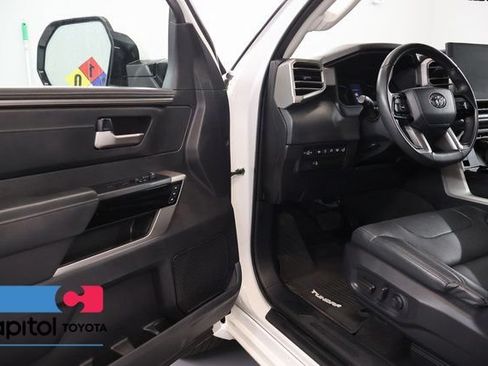 Used 2022 Toyota Tundra Limited AWD/4WD image 8