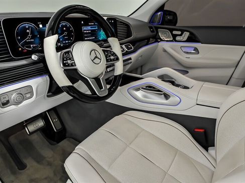 Used 2022 Mercedes-Benz Maybach GLS 600 4MATIC image 18