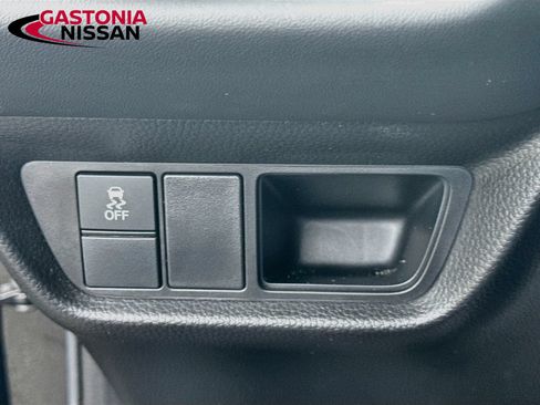 Used 2025 Honda HR-V Sport image 11