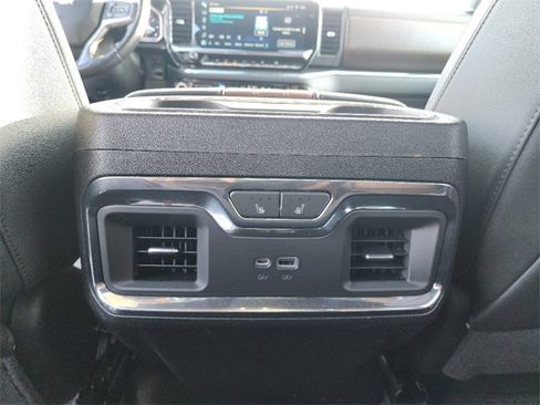 Used 2024 Chevrolet Silverado 1500 High Country w/ Technology Package image 33