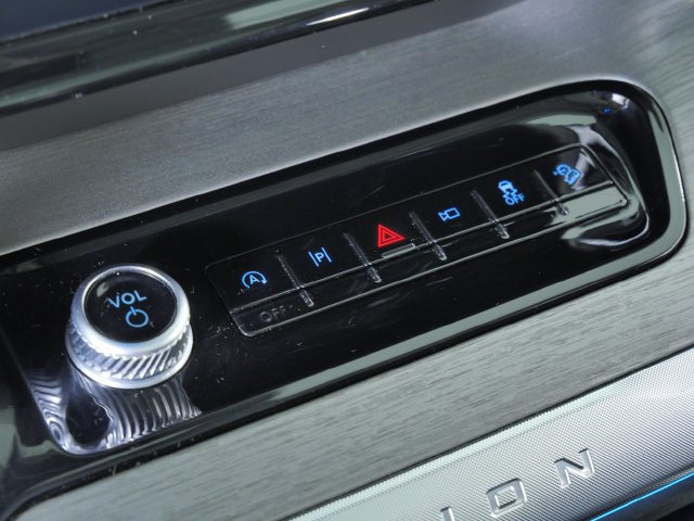 Certified 2025 Ford Expedition Max Platinum AWD/4WD image 26