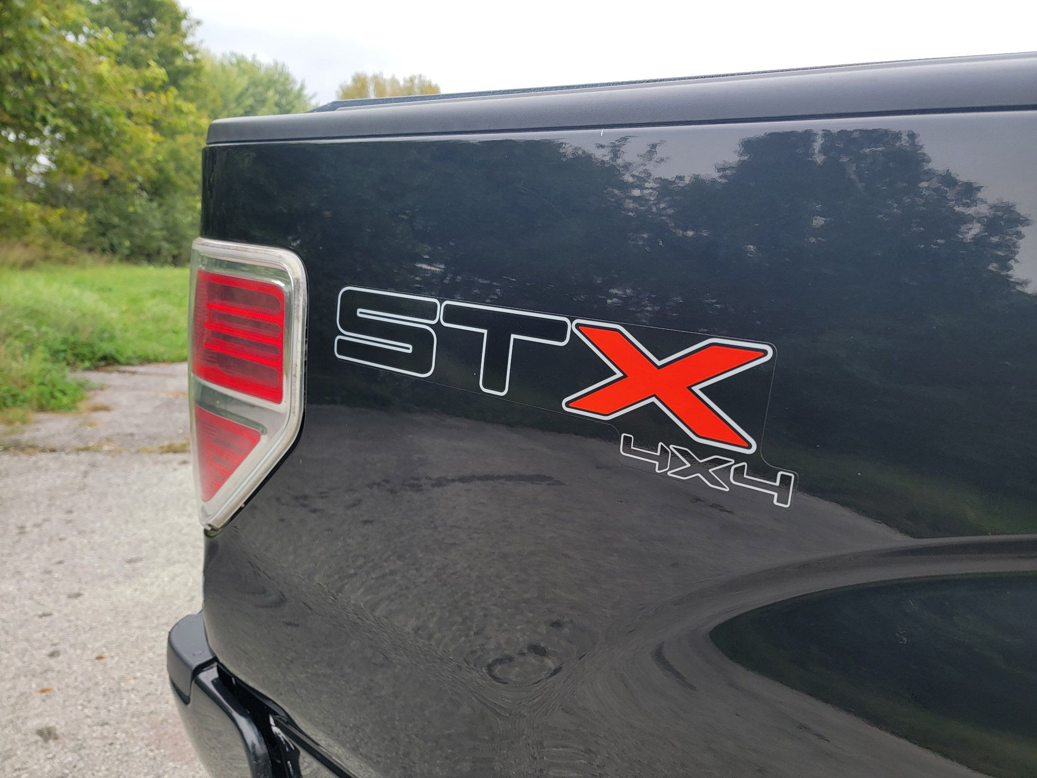 Used 2013 Ford F150 STX w/ Mid Equipment Group AWD/4WD image 24