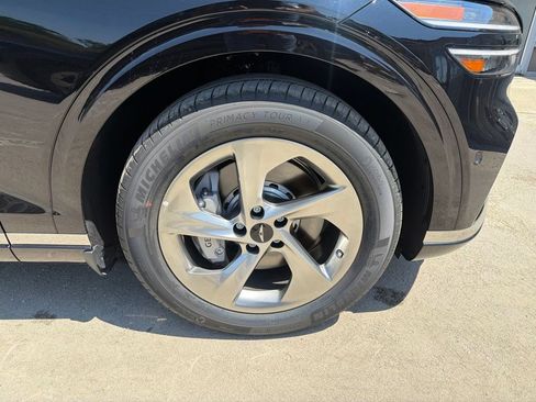 New 2026 Genesis GV70 2.5T Advanced AWD/4WD image 24
