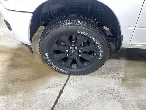 New 2026 RAM 2500 Laramie w/ Night Edition AWD/4WD image 10