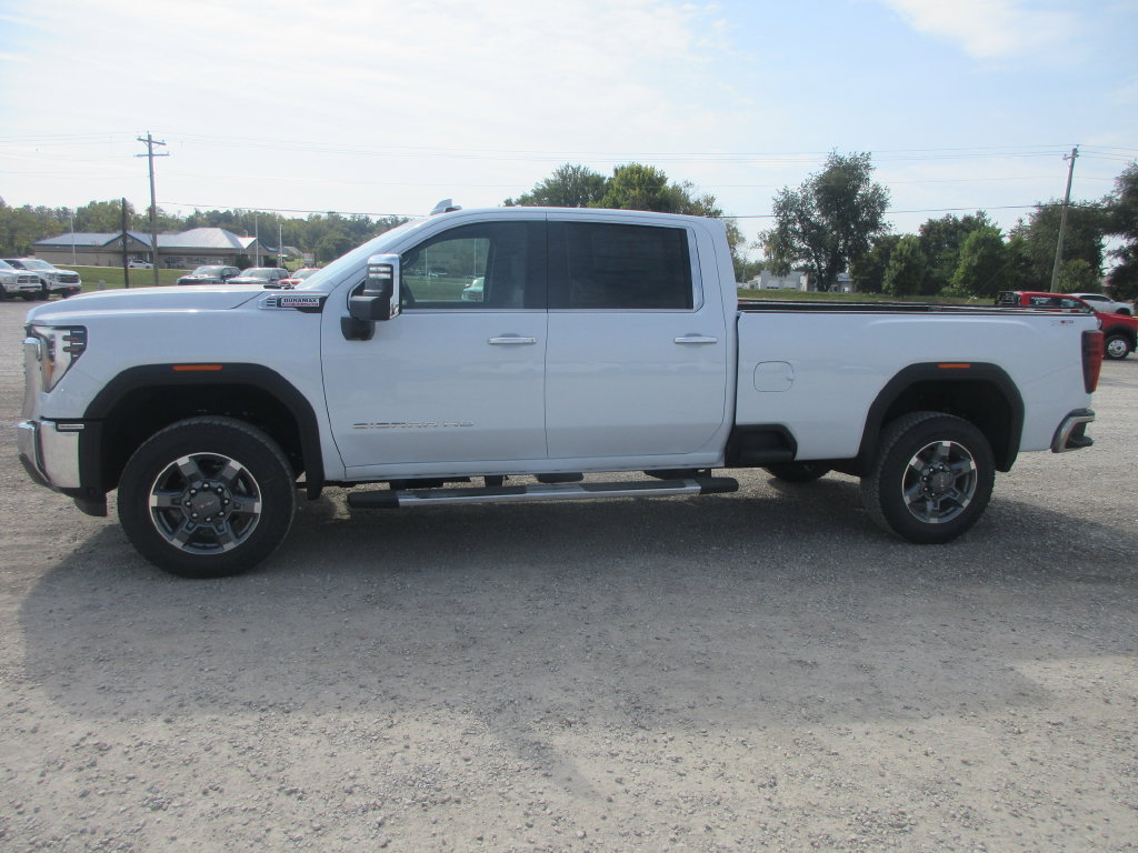 New 2026 GMC Sierra 3500 SLT w/ SLT Premium Package AWD/4WD image 10