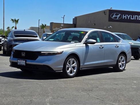 Used 2025 Honda Accord LX image 8