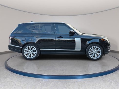 Used 2022 Land Rover Range Rover Westminster Edition image 5
