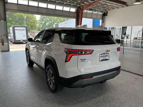 New 2026 Chevrolet Equinox LT FWD image 6