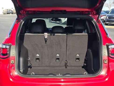 Used 2025 Jeep Compass Latitude image 13