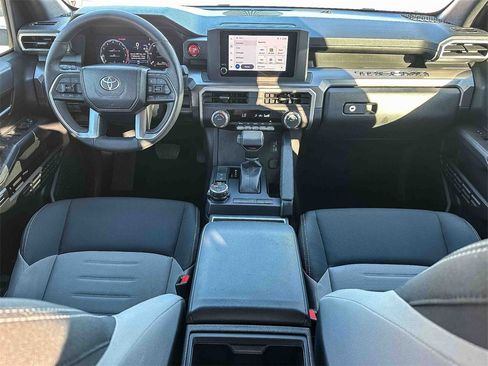 Used 2024 Toyota Tacoma TRD Off-Road image 11