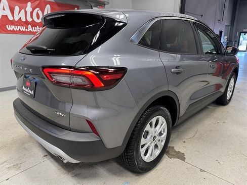 Used 2024 Ford Escape Active AWD/4WD image 7