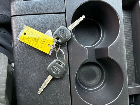 Used 2018 Toyota Tundra SR RWD image 31