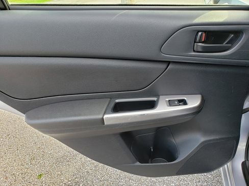 Used 2016 Subaru Impreza 2.0i image 11