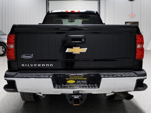 Used 2017 Chevrolet Silverado 2500 LT w/ LT Convenience Package image 5