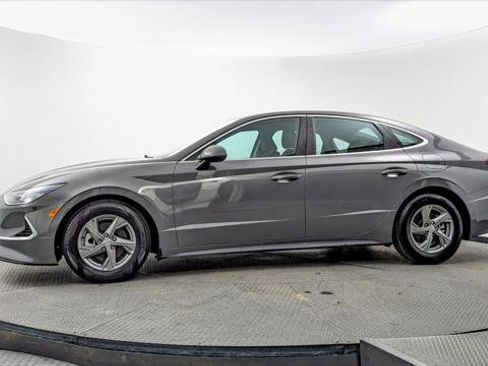 Used 2023 Hyundai Sonata SE image 3