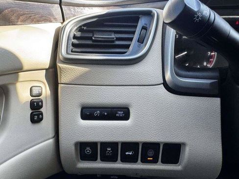 Used 2022 Nissan Murano Platinum w/ Cargo Package FWD image 23