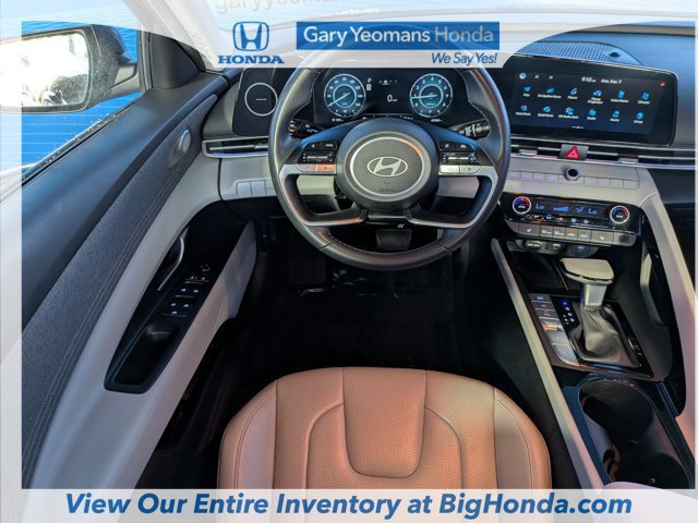 Used 2024 Hyundai Elantra Limited FWD image 17