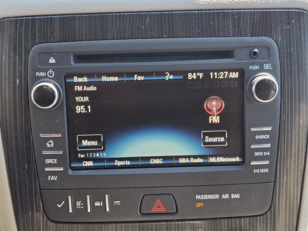 Used 2017 Chevrolet Traverse LT w/ Style and Technology Package FWD image 19