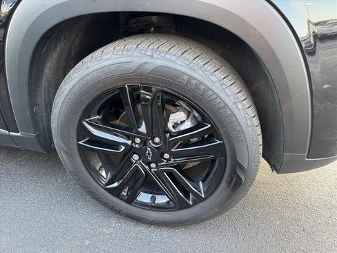 Used 2026 Chevrolet Trax ACTIV FWD image 2