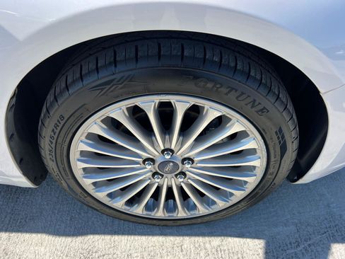 Used 2016 Ford Fusion Titanium FWD image 12