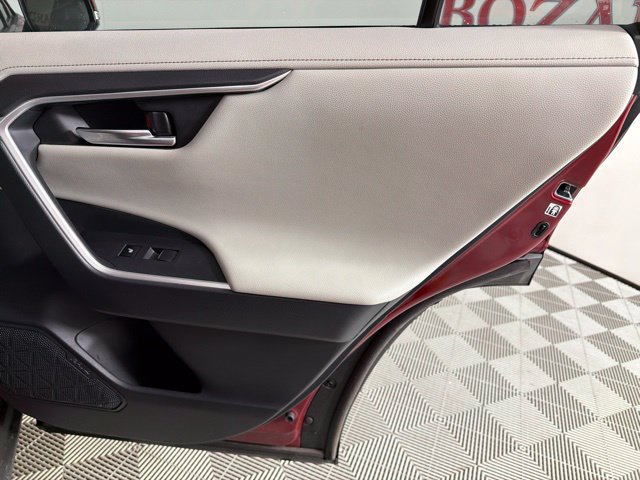 Used 2019 Toyota RAV4 Limited w/ Limited Grade Weather Package AWD/4WD image 34