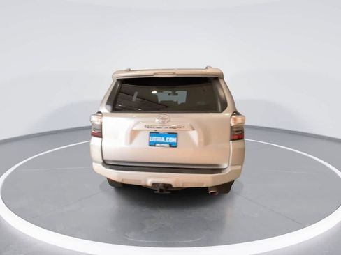 Used 2016 Toyota 4Runner SR5 AWD/4WD image 7