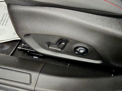 Used 2024 Dodge Hornet R/T w/ R/T Blacktop Package image 11